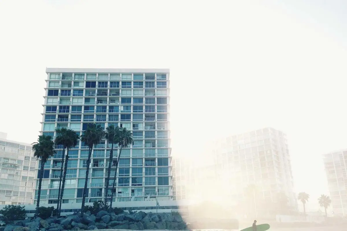 Equilíbrio entre trabalho e vida pessoal em 2025: Tendências e estratégias