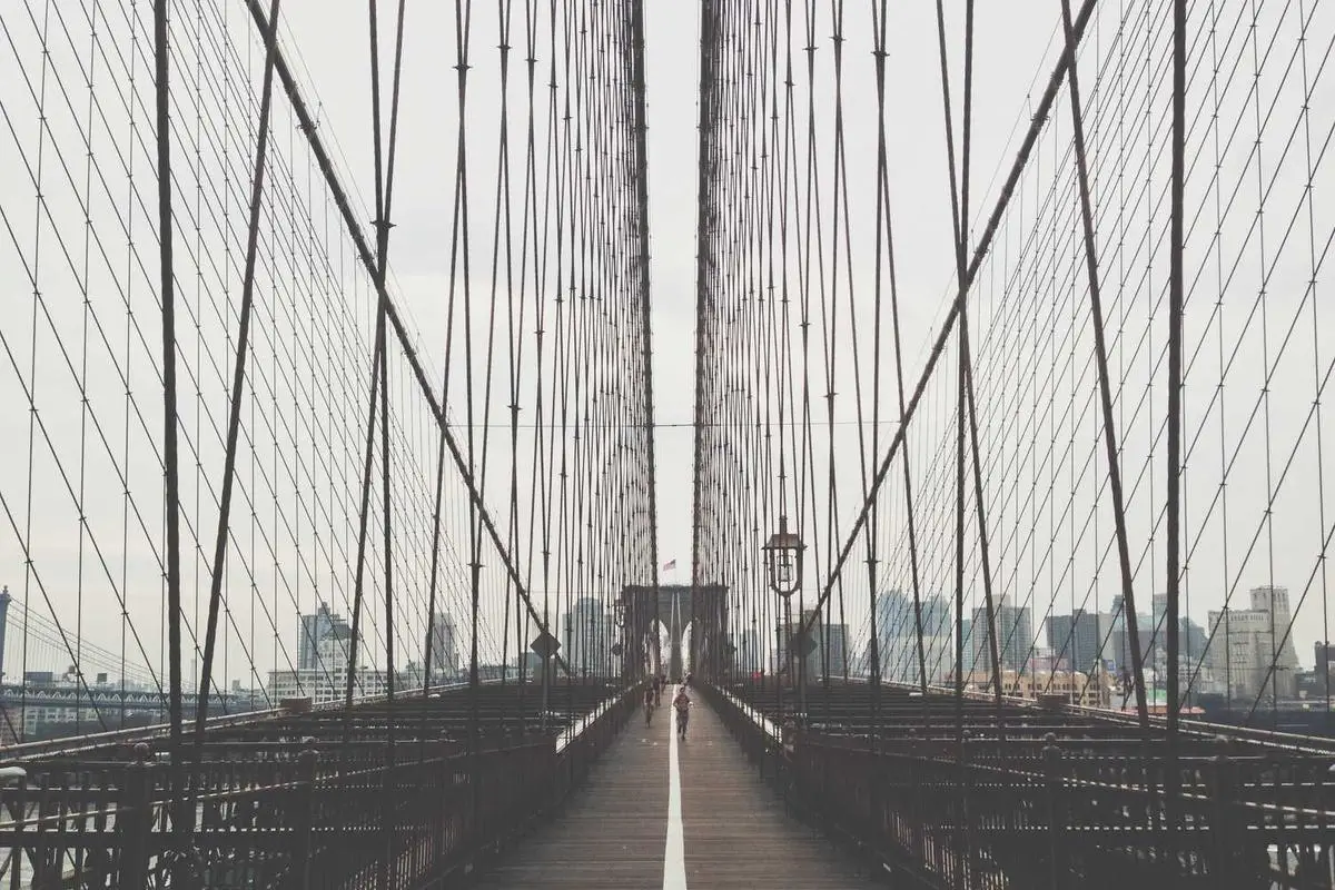 Invista em ações de empresas de tecnologia em 2025